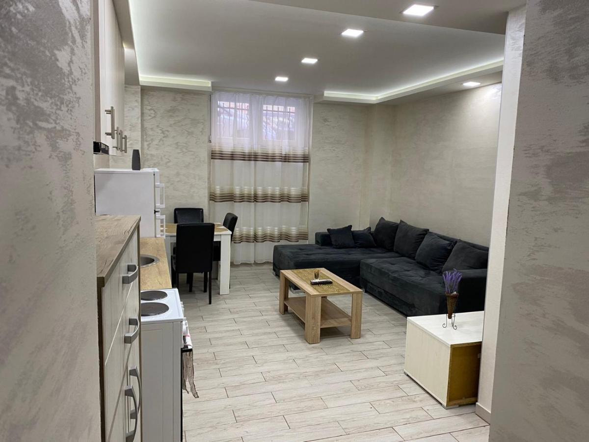 Daca 1 Apartment Belgrad Exterior foto