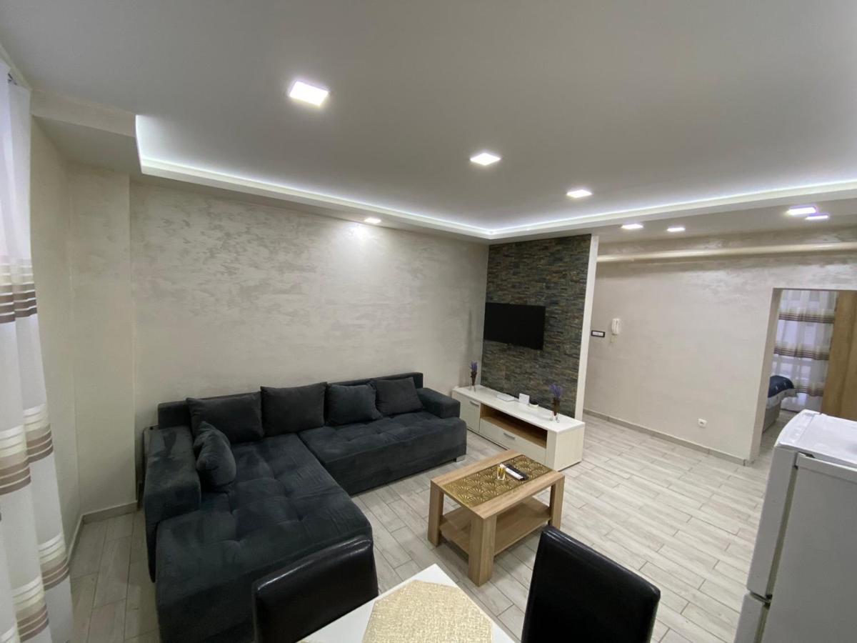 Daca 1 Apartment Belgrad Exterior foto